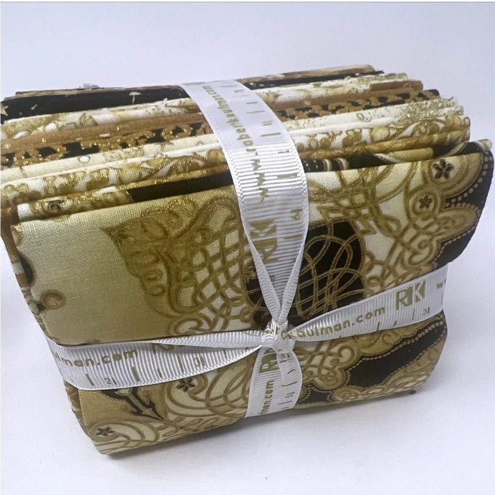 Robert Kaufman Fat Quarter Bundle Kona Cotton Holiday Flourish 12pc Each 18x22